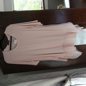 Kim & Cami pink ruffle hem top